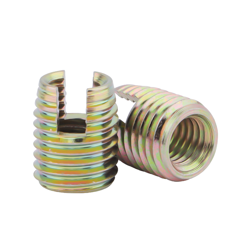 Inserto autorroscante con chapado en zinc amarillo